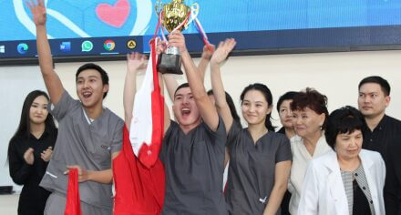 Победителями ежегодной студенческой олимпиады по акушерству и гинекологии стала команда КГМА