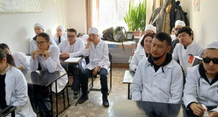 КММАнын алдындагы  орто окуу жайынын студенттерине эвакуация планы боюнча окутуу өткөрүлдү