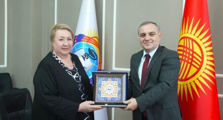Встреча ректора КГМА с делегацией Университета Эрджиес